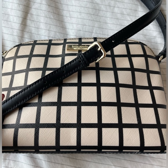 Kate Spade Crossbody - Picture 3 of 6